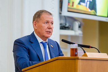 Депутаты приняли в первом чтении бюджет Оренбуржья 